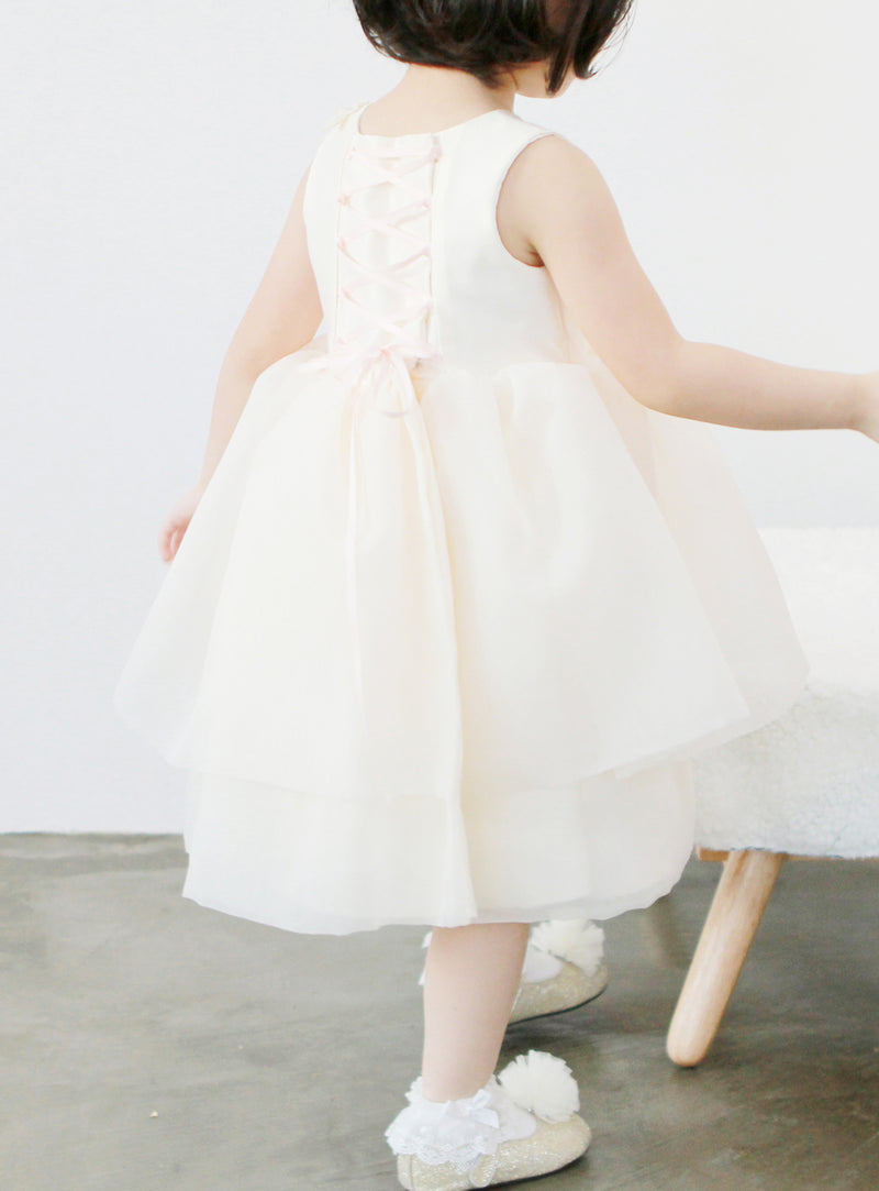 子供ドレス発表会・結婚式・おしゃれなDRESCCOのアルテミスフラワー刺繍アイボリードレスの画像3
