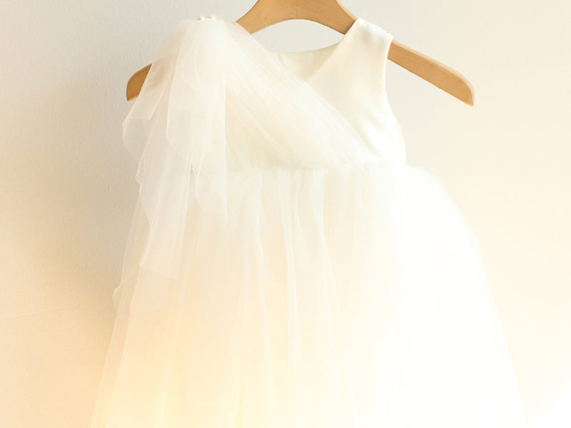子供ドレス発表会・結婚式・おしゃれなDRESCCOのフレビアホワイトドレスの画像14