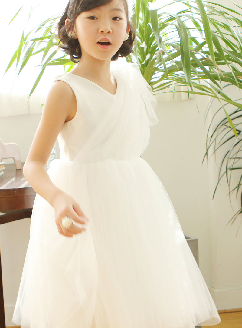 子供ドレス発表会・結婚式・おしゃれなDRESCCOのフレビアホワイトドレスの画像4