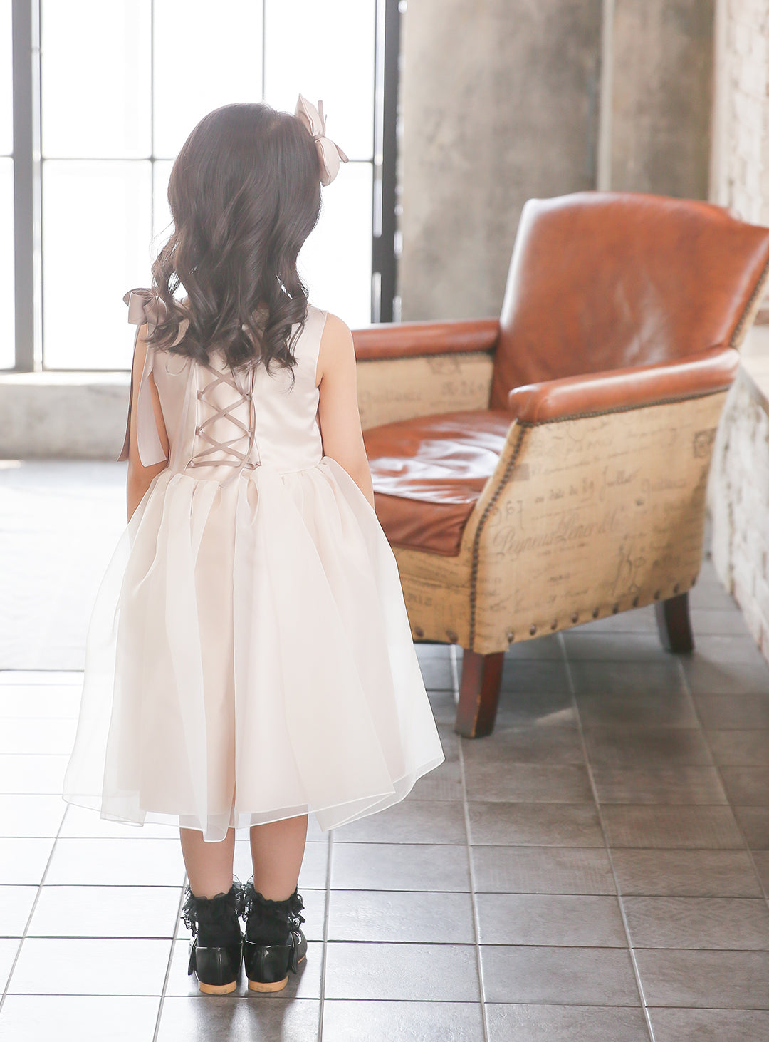 子供ドレス発表会・結婚式・おしゃれなDRESCCOのヘラゴールドピンクドレスの画像5