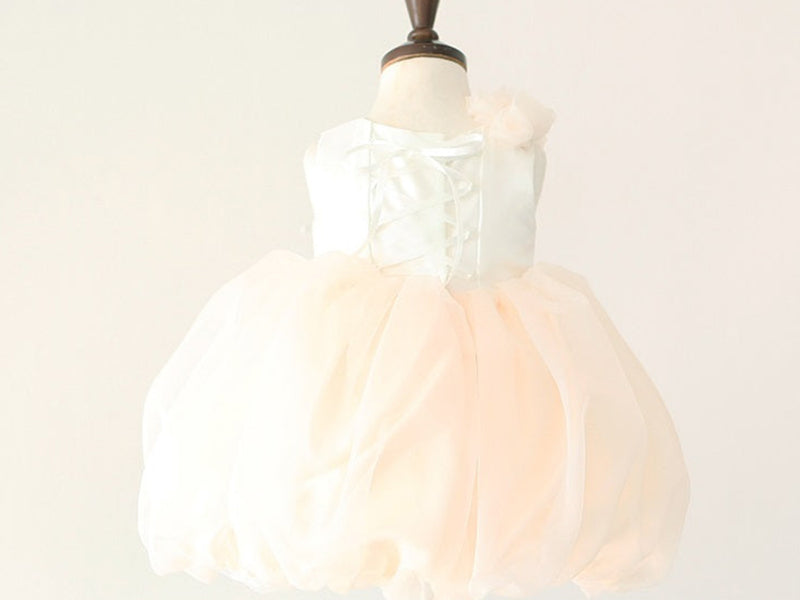 子供ドレス発表会・結婚式・おしゃれなDRESCCOのミューズアイボリーバルーンドレスの画像14