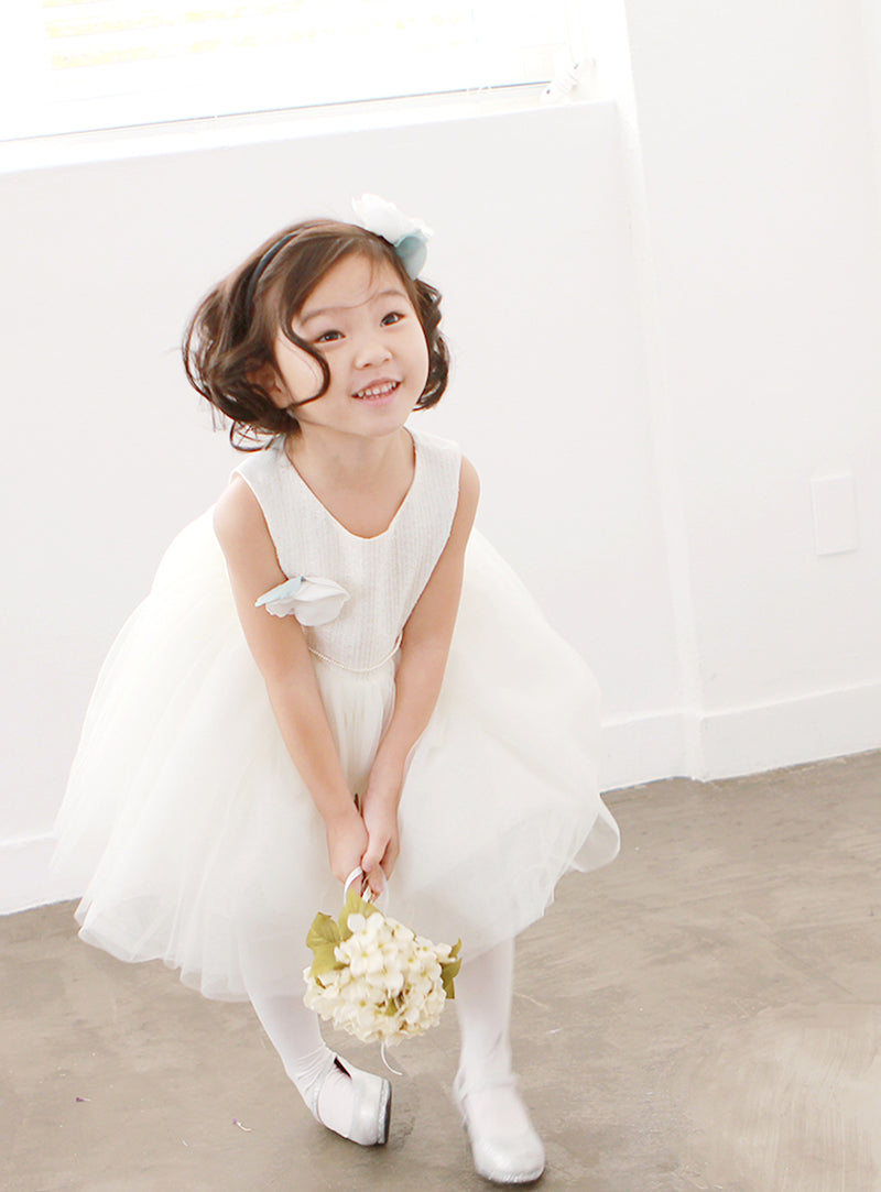 子供ドレス発表会・結婚式・おしゃれなDRESCCOのテティスフラワーコサージュツイードドレスの画像3