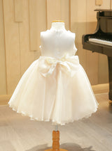 子供ドレス発表会・結婚式・おしゃれなDRESCCOのパールビジューソフトベージュオーガンジードレスの画像11